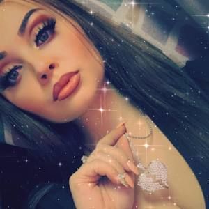 Meet your Posher, Danyelle